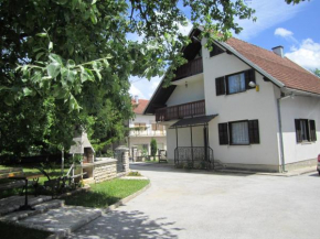 Отель Guest House Sveti Marko Gacka  Отошац